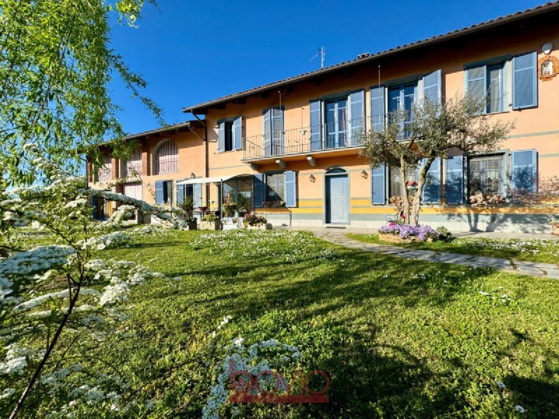 Huis op het platteland in Castiglione Torinese