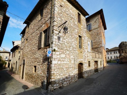 Casa indipendente a Assisi