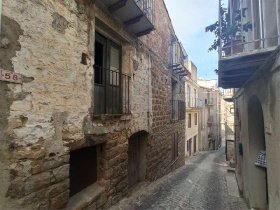 Maison individuelle à Geraci Siculo