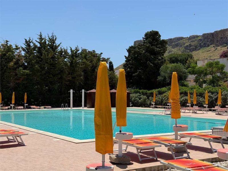 戈尔福海堡半独立房屋