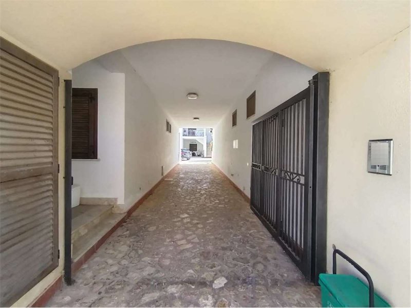 Квартира в Сан-Вито-Ло-Капо