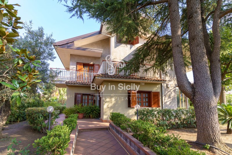 Villa à San Giovanni la Punta