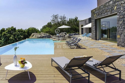 Villa à Aci Castello