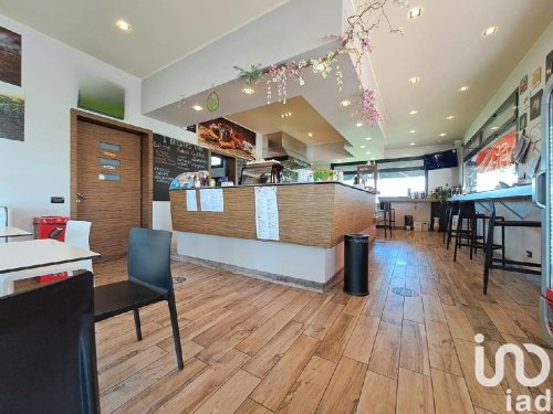 Kommersiell byggnad i Rovigo