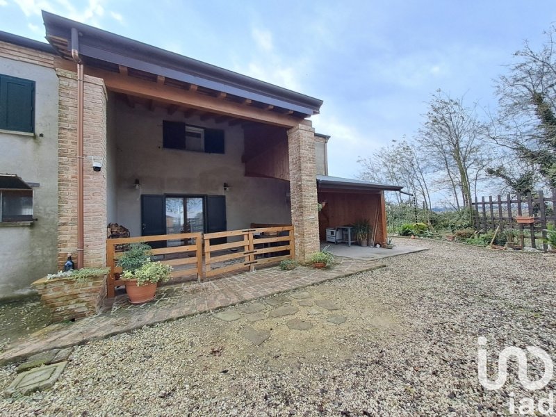 Villa in Villanova Marchesana