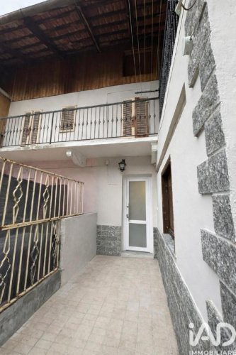 Villa a Feletto