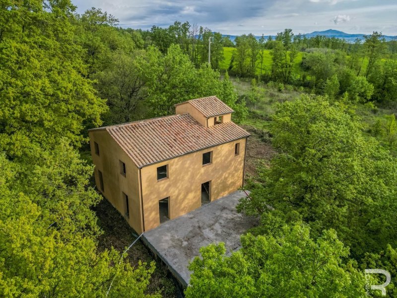 Klein huisje op het platteland in Sorano