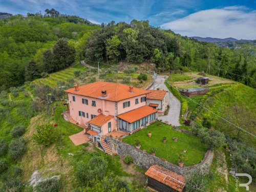 Country house in Pescaglia