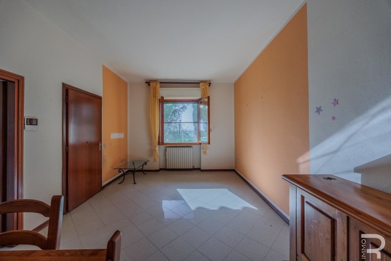 Apartamento em Scarlino