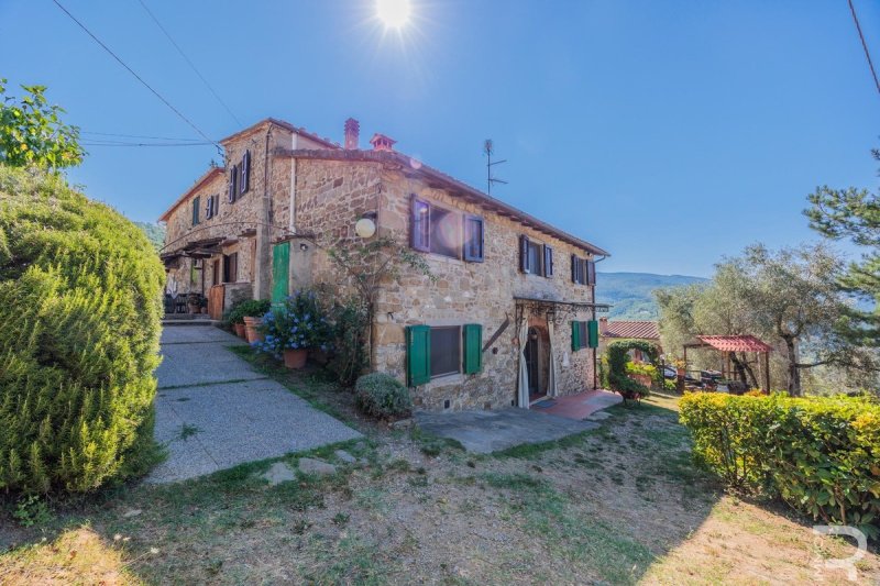 Country house in Dicomano