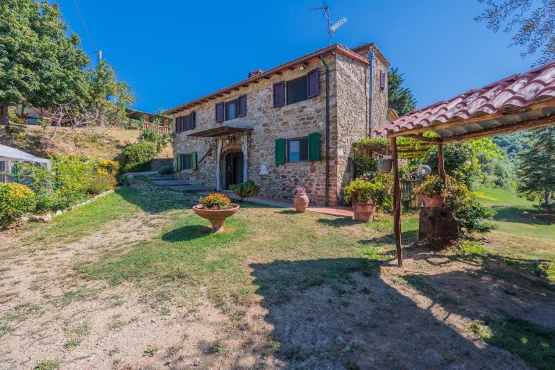 Country house in Dicomano