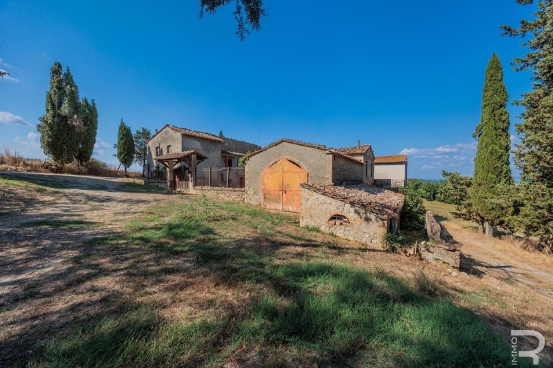 Casa di campagna a Casole d'Elsa