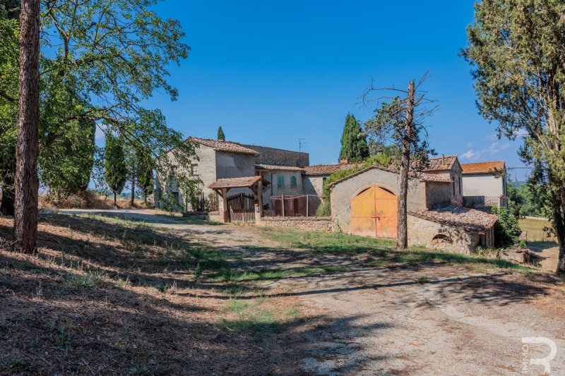 Casa di campagna a Casole d'Elsa