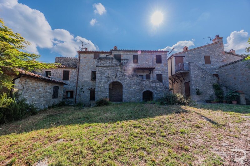 Casa de campo en Semproniano