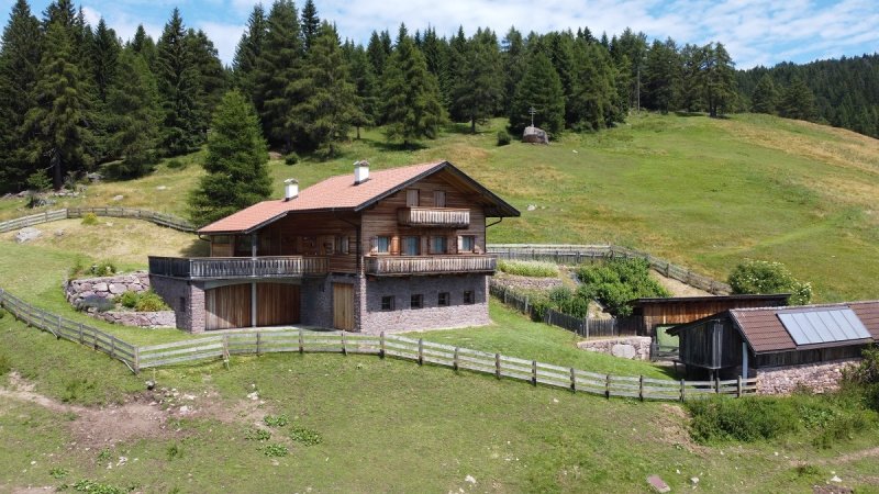 Ferme des alpes à San Genesio Atesino