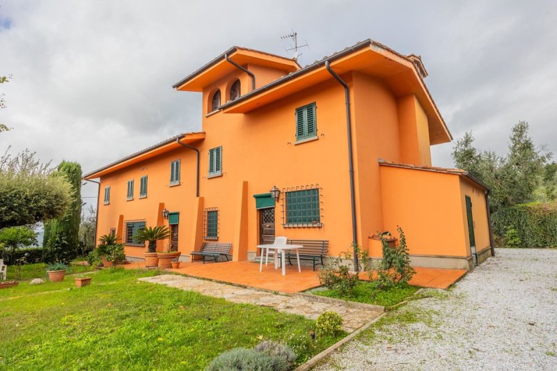 Maison de campagne à Montecatini Terme