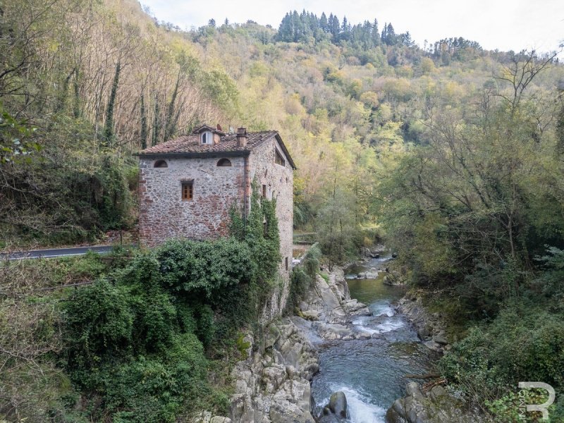 Сельский дом в Пеша