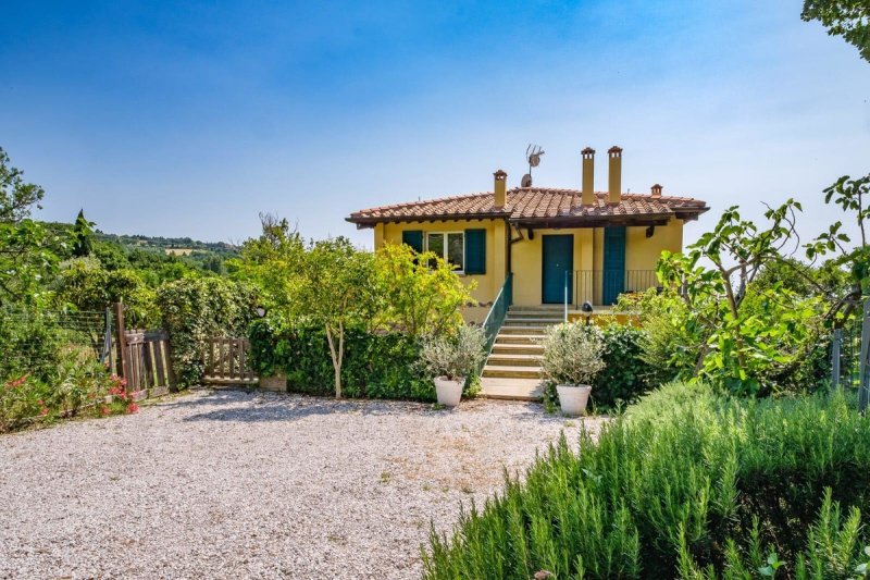 Villa in Castellina Marittima