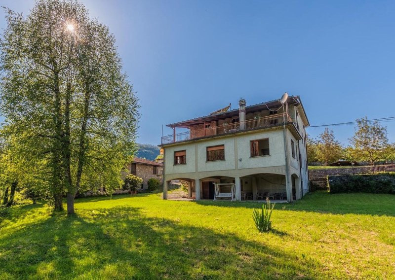 Villa à Piazza al Serchio