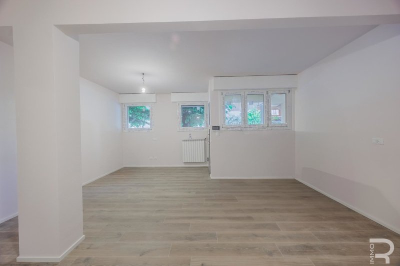 比森齐奥营公寓