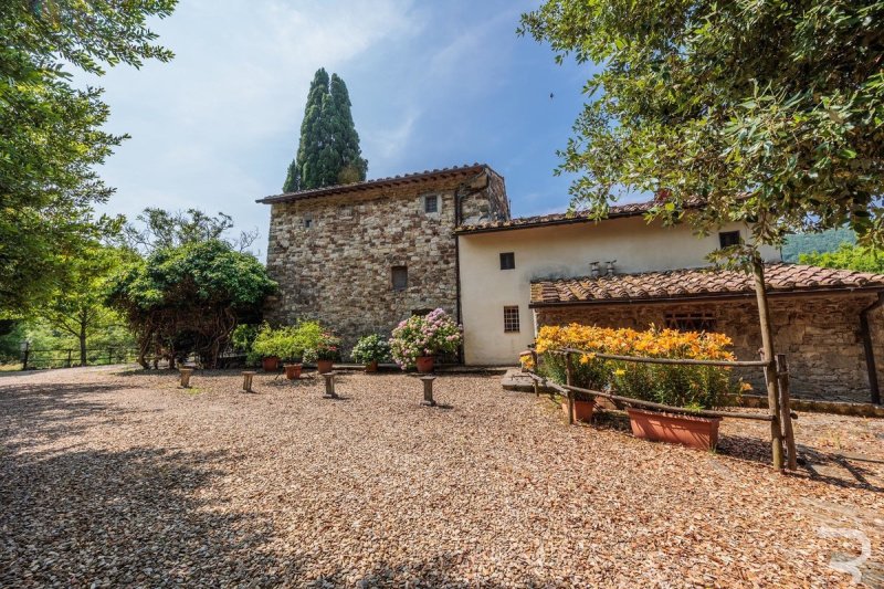 Сельский дом в Понтассьеве