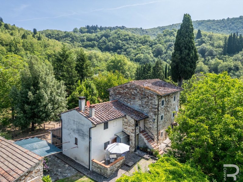 Сельский дом в Понтассьеве