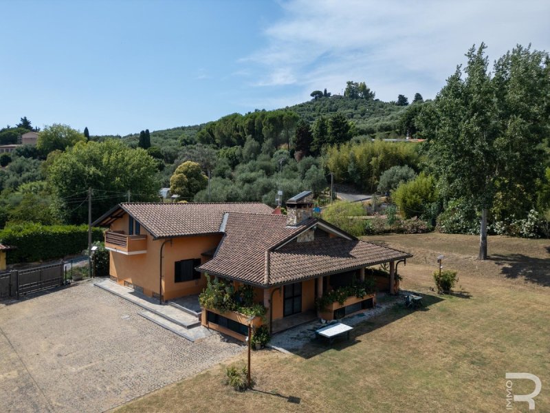 Villa in Massarosa