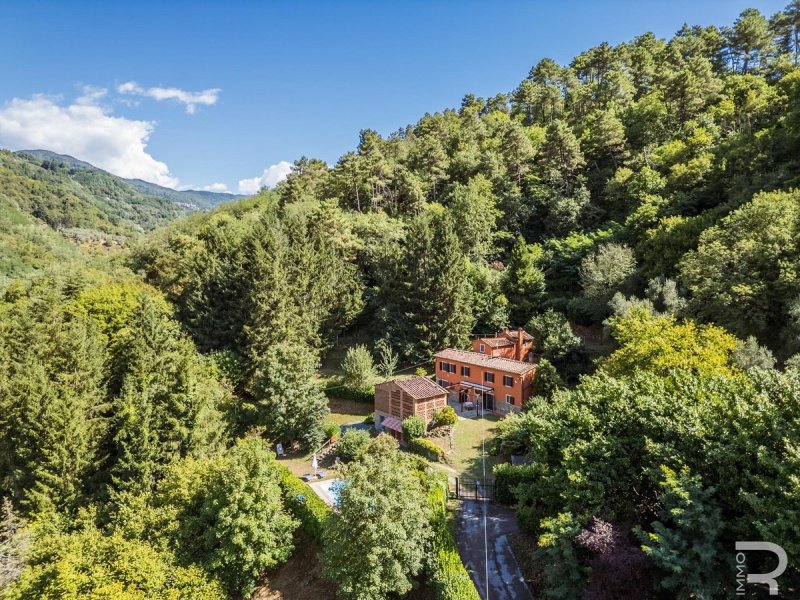 Maison de campagne à Pescia