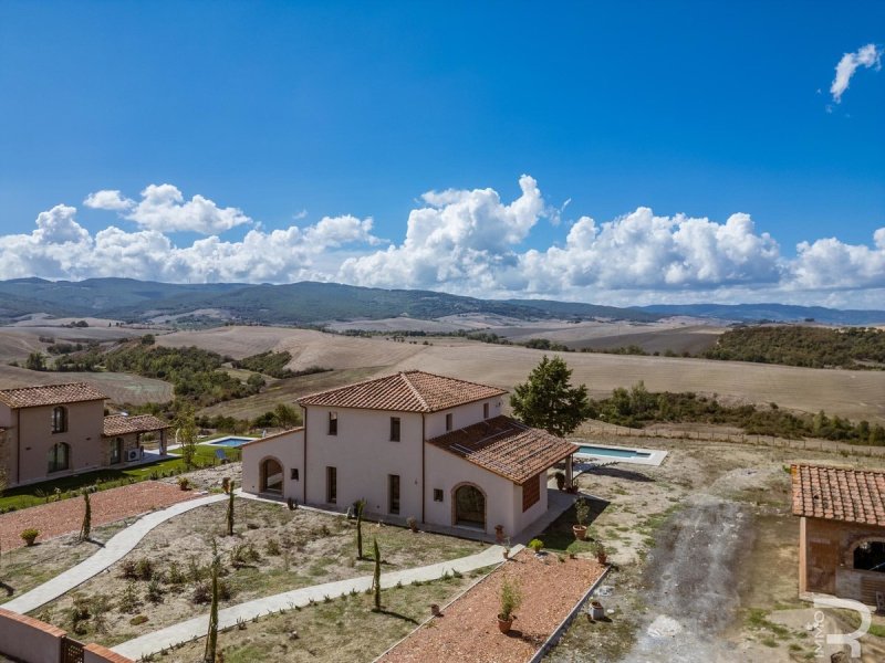 拉亚蒂科半独立房屋