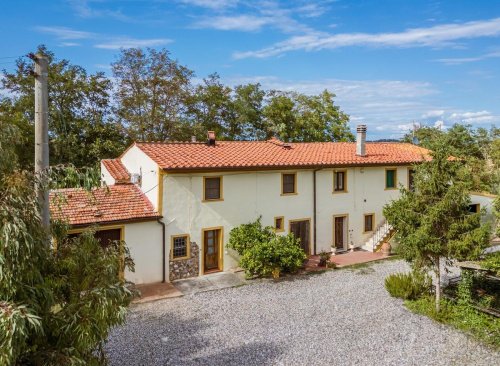 Country house in Rosignano Marittimo
