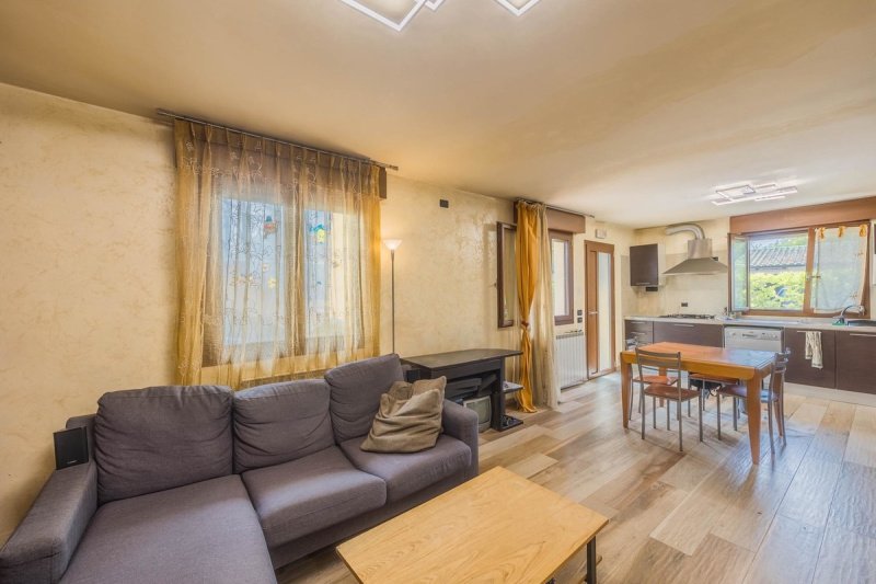 Квартира в Каваллино-Трепорти