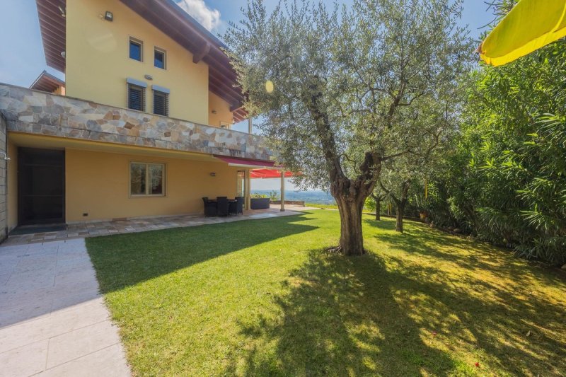 Вилла в Кавайон-Веронезе