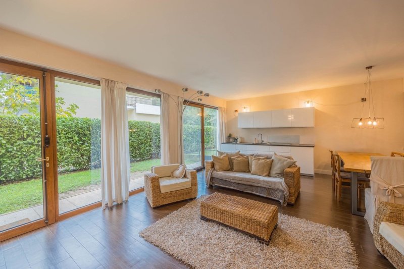 Квартира в Дезенцано-дель-Гарда