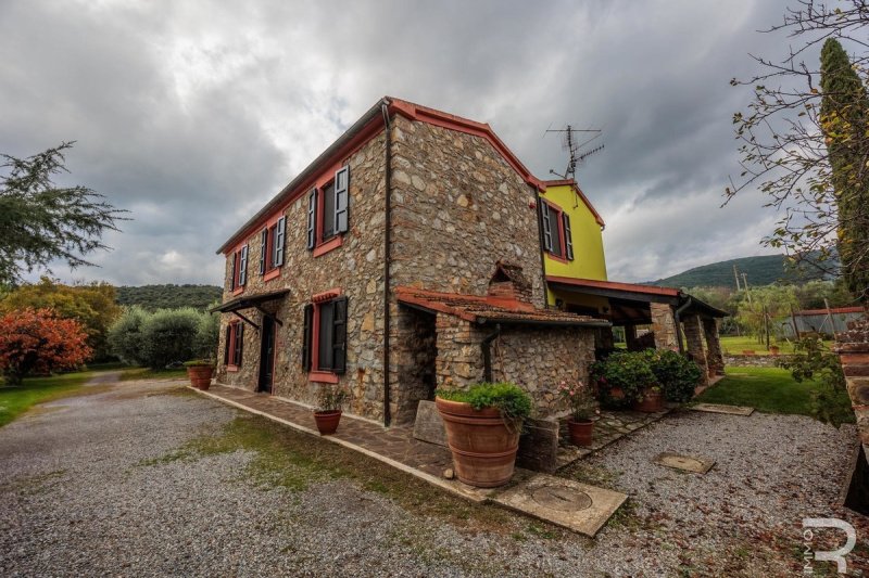 Casa de campo em Gavorrano