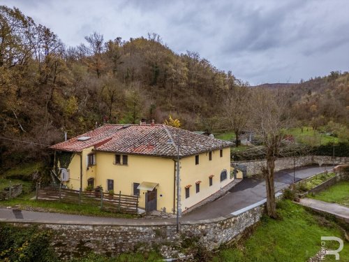 Huis in Scarperia e San Piero