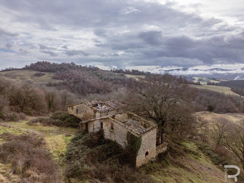 House for sale in Radicondoli [802950] | Gate-away®