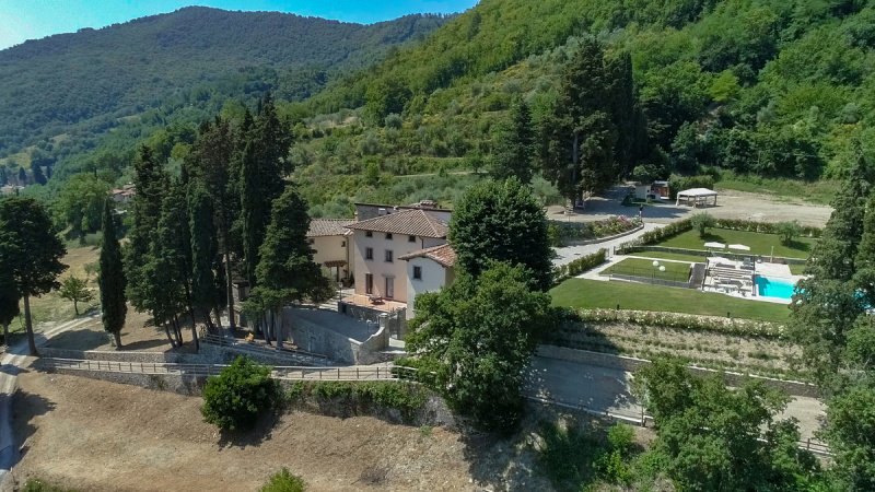 Villa i Dicomano