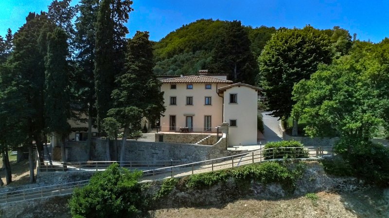 Villa i Dicomano