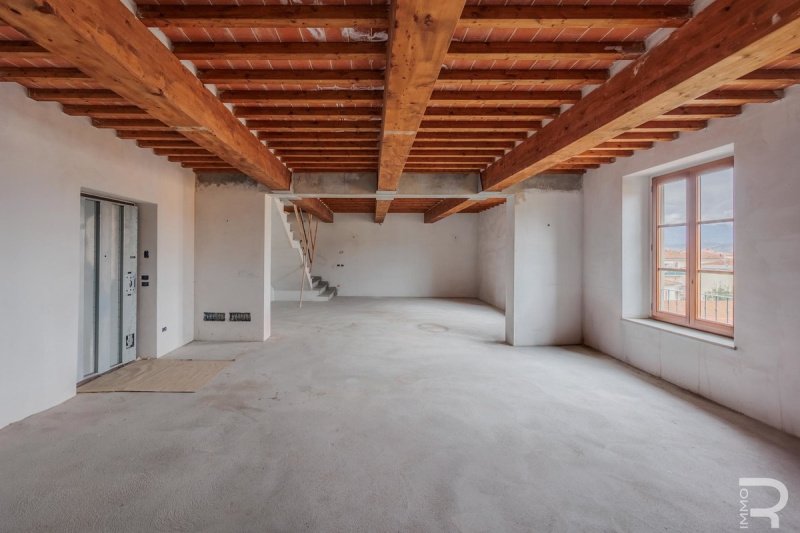 Квартира в Figline e Incisa Valdarno