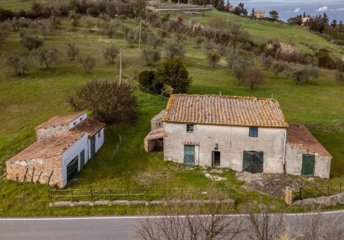 Huis op het platteland in Montecatini Val di Cecina