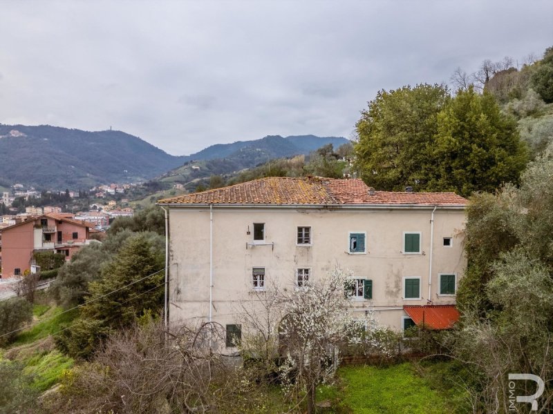 Вилла в Каррара