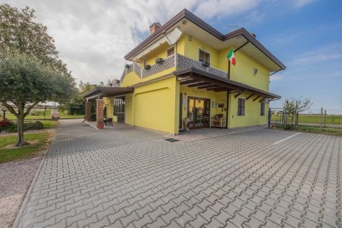 Villa i Eraclea