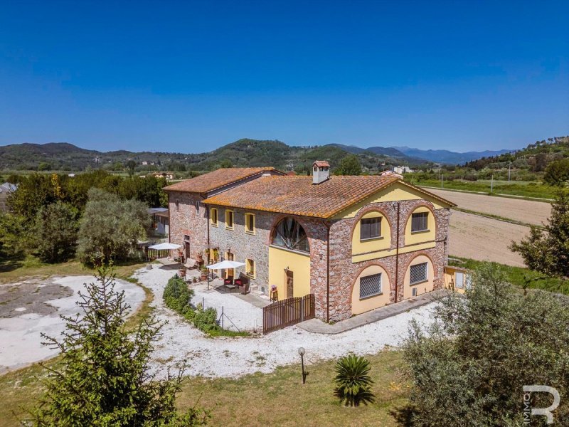 Maison à San Giuliano Terme