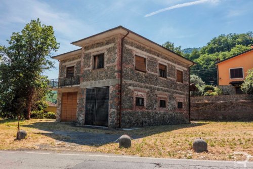 Casa indipendente a Villa Basilica