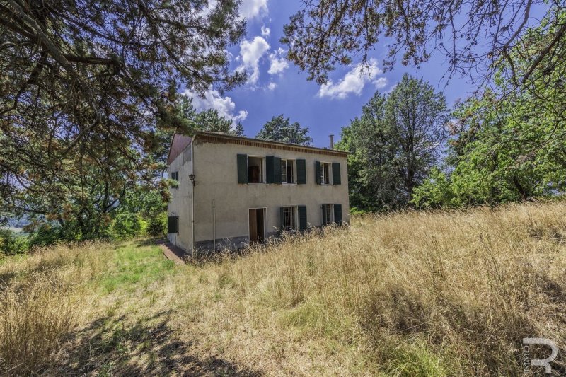 Hus på landet i Sorano