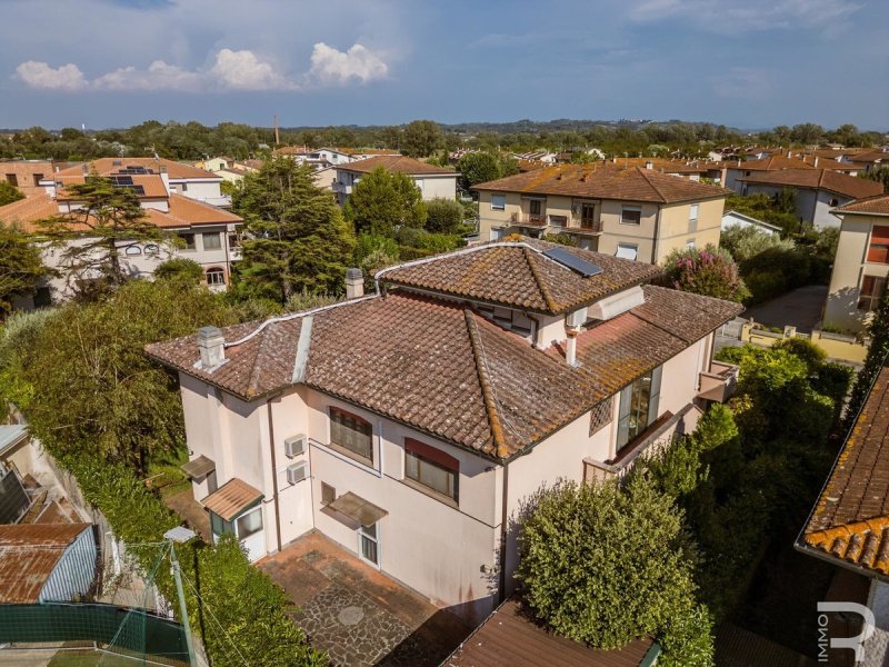 Villa in Pontedera