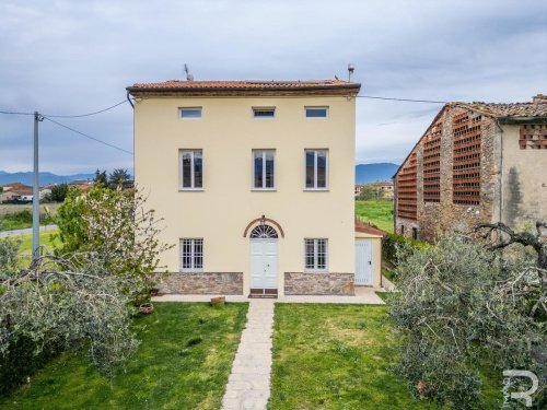 Villa i Capannori