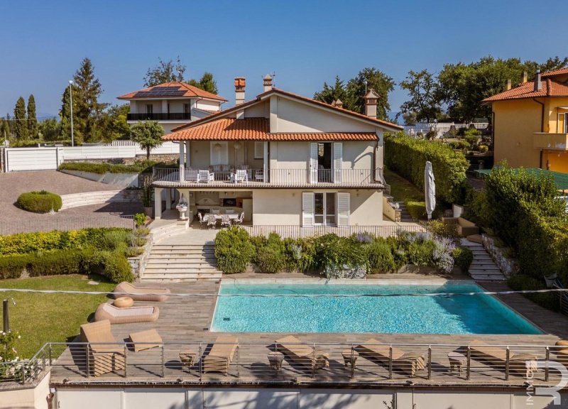 Villa en Larciano