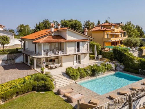 Villa en Larciano