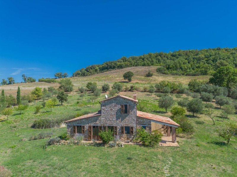 Casa a Semproniano